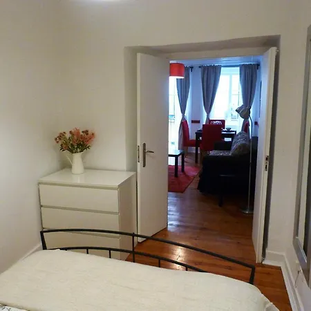 Atalaia 68 ליסבון